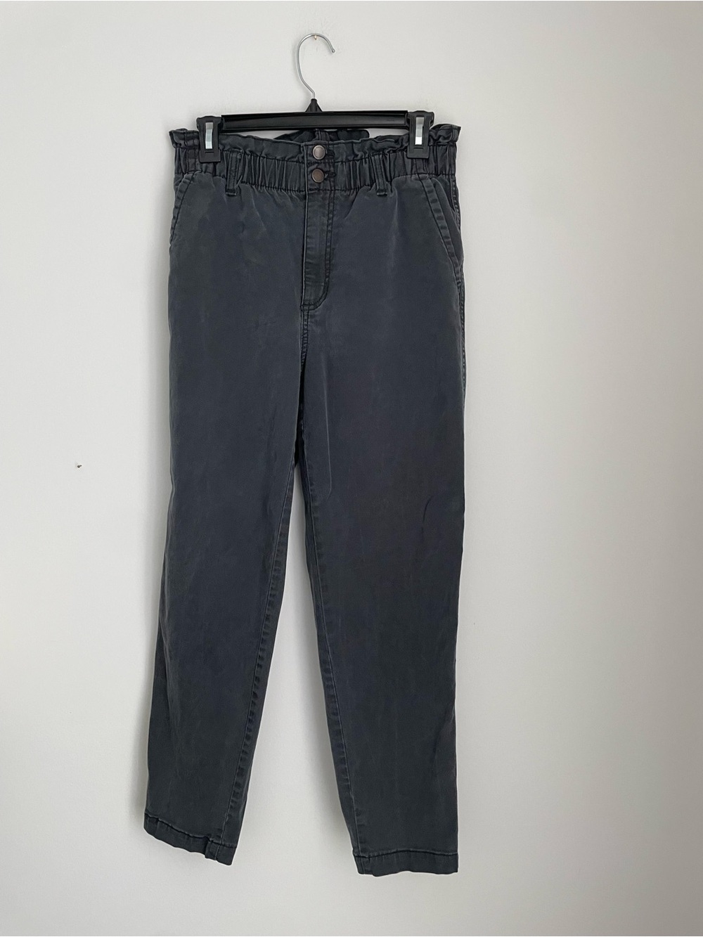 Cropped High-Waisted Paperbag Faded Black Pants size 6 stretchy waistband